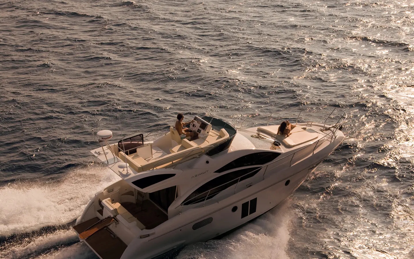 Azimut 38