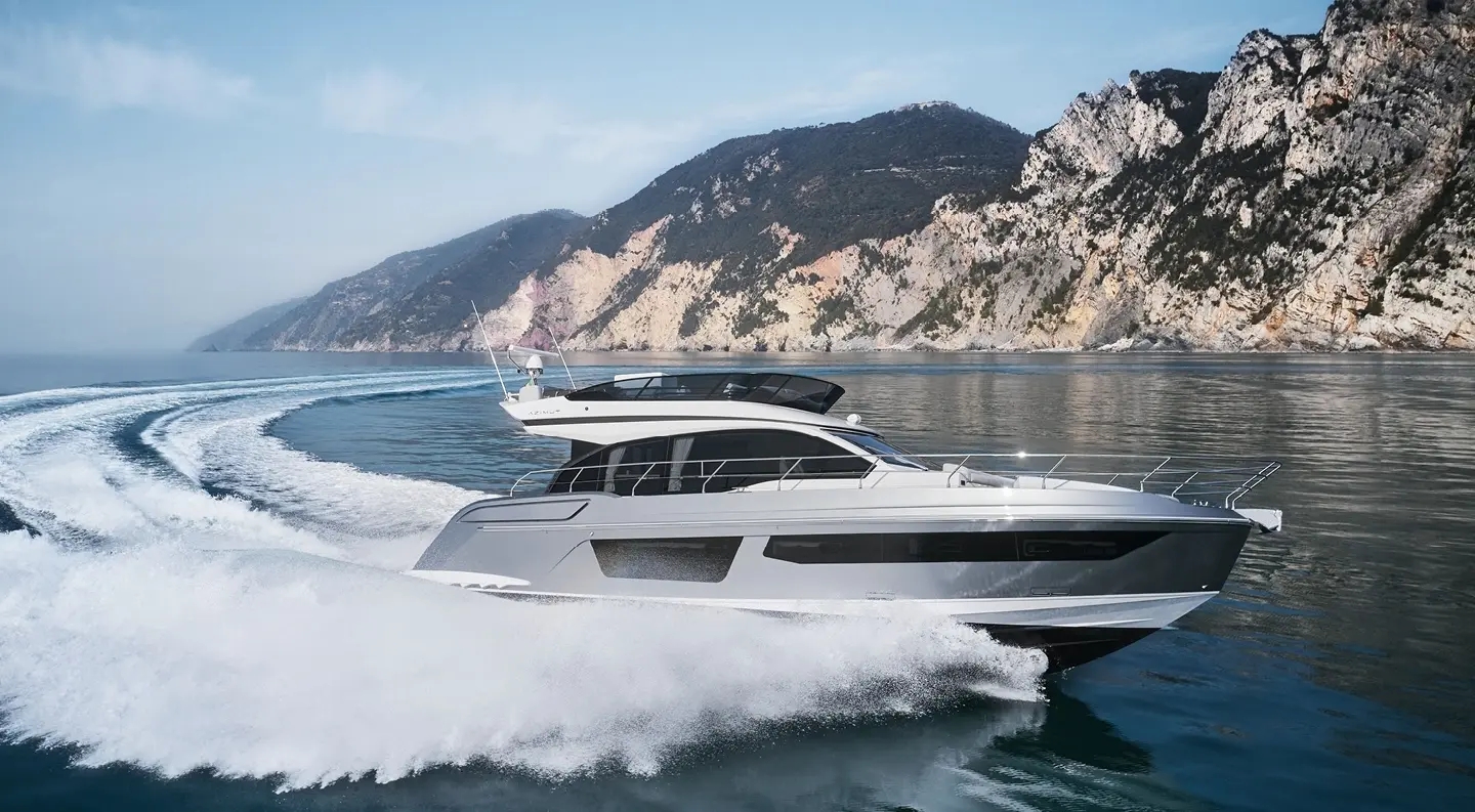 Azimut 53