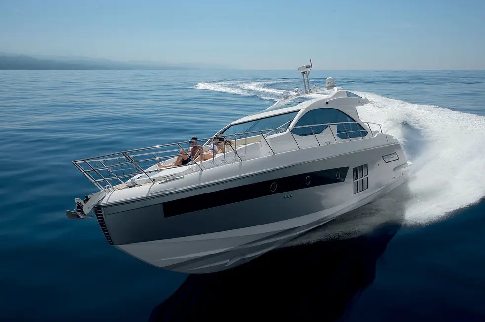Azimut 55S