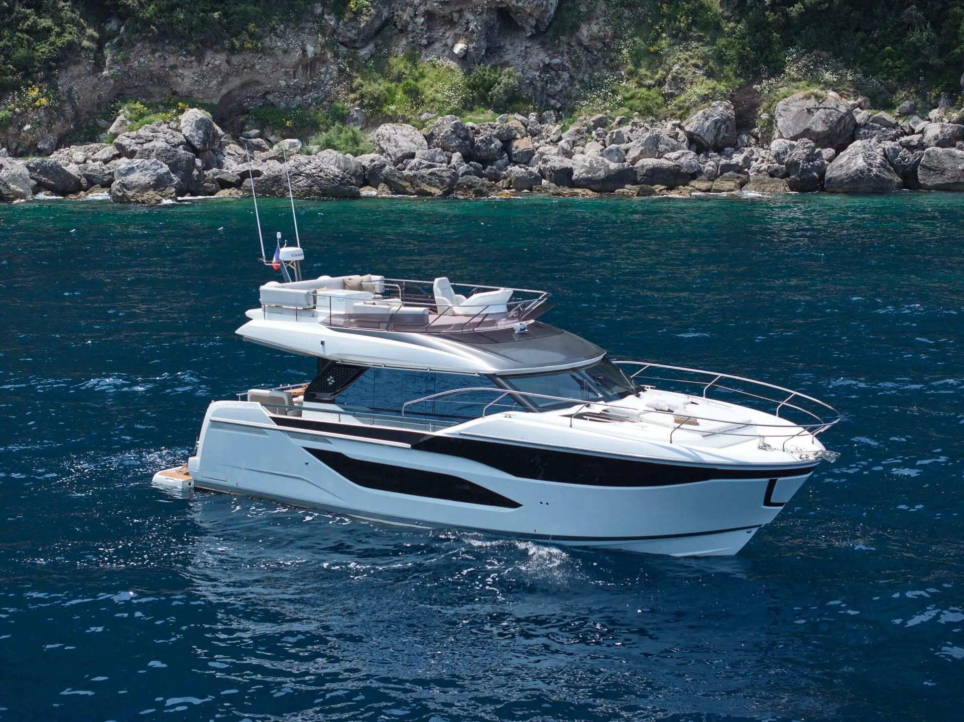 Prestige F4