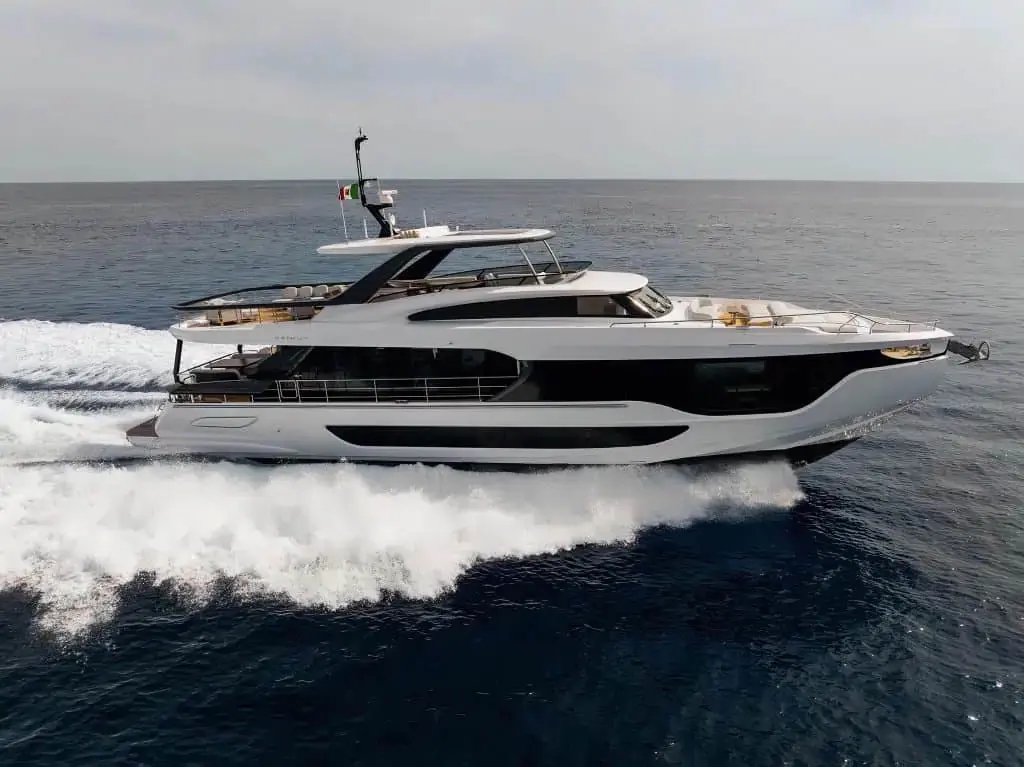 Azimut Grande 26 METRI